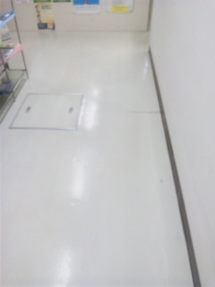 店舗　床洗浄ワックス　広島市東区